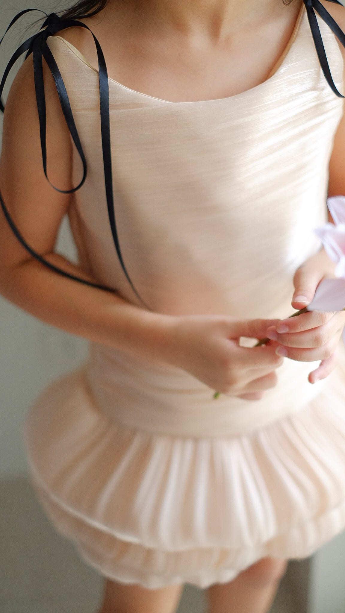 Charlotte dress in Champagne